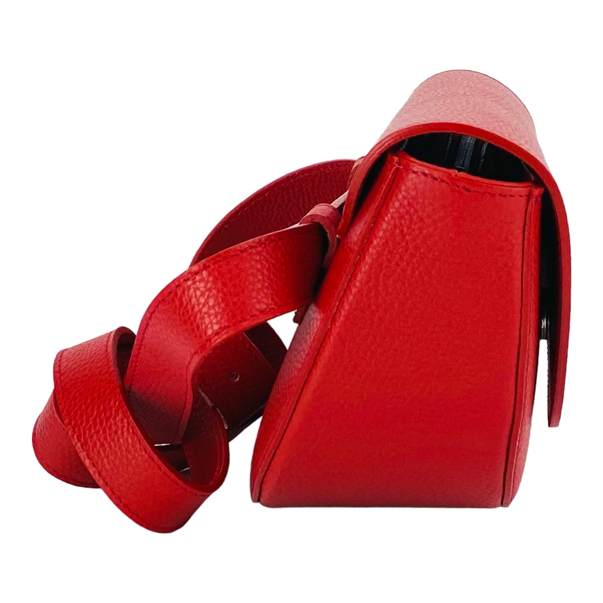RB1027V | Women's Rounded Bandolier Bag in Genuine Leather Made in Italy. Removable and adjustable leather shoulder strap. Shiny Nickel hardware - Red color - Dimensions: 25 x 15 x 9 cm. - Image 5